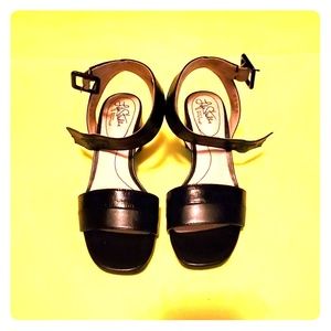 Life Stride Vionic women's Bella ll Toe Post Sand